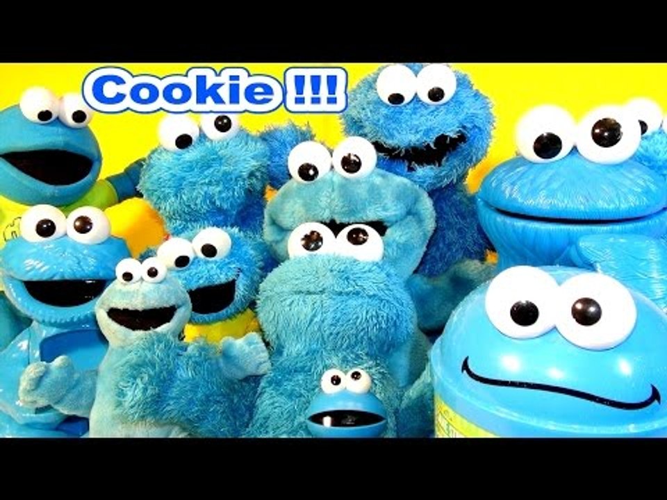 Cookie Monster Collection and Cookie Monster Basketball Building Set by Kid K'Nex