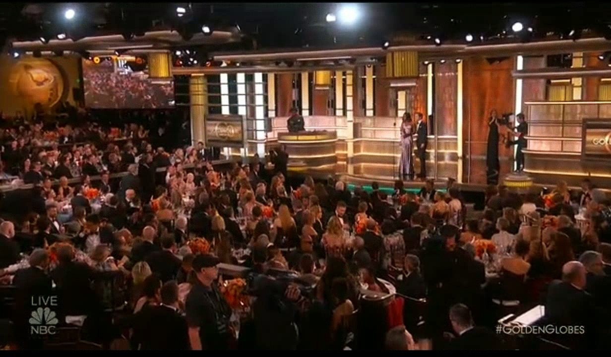 Hugh Laurie Wins Golden Globes 2017
