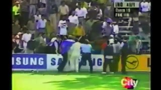 top fight between two cricket players