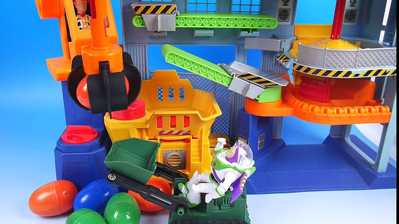 TOY STORY 3 Factory Surprise Eggs McQueen CARS Spongebob Woody Buzz Lightyear TMNT LEGO TOYS