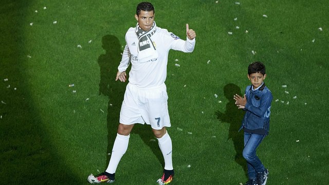 SOSIAL: Sepakbola: Ronaldo Bisa Saja Tinggalkan Madrid - Alfonso Perez