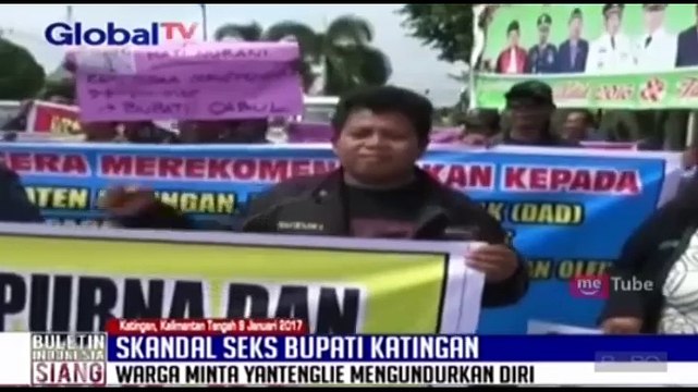 Warga Unjuk Rasa Tuntut Bupati Katingan Mundur