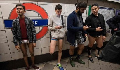 New York'ta pantolonsuz metro yolculuğu 16'ıncı yılında