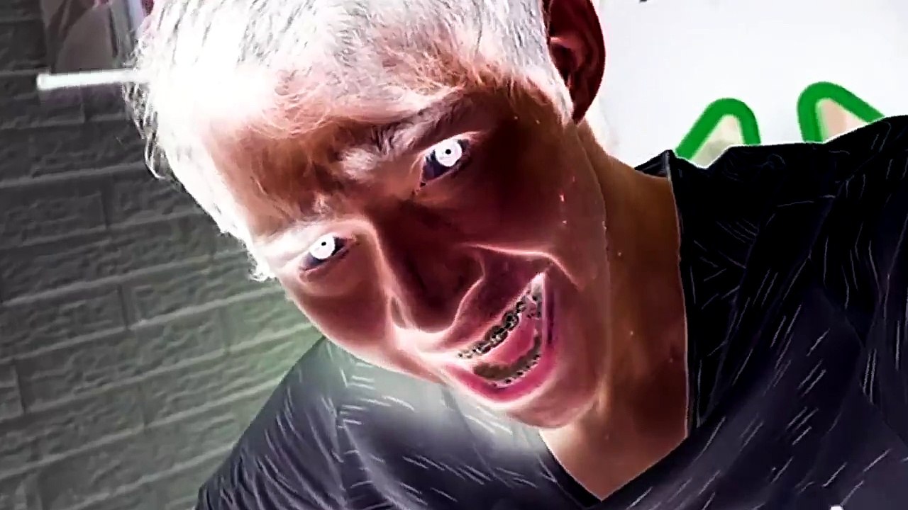 NO ABRAS ESA PUERTA !! - Exposure - Fernanfloo