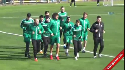 Bursaspor’da Batalla kanlar içinde antrenmanı yarıda bıraktı