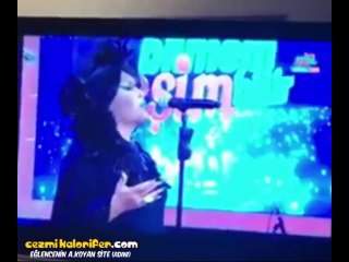 Tarkan'ın Sesine Playback Yapan Garibim Arka Vokaller