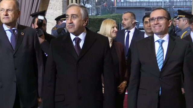 Se reanudan en Suiza las negociaciones para reunificar Chipre