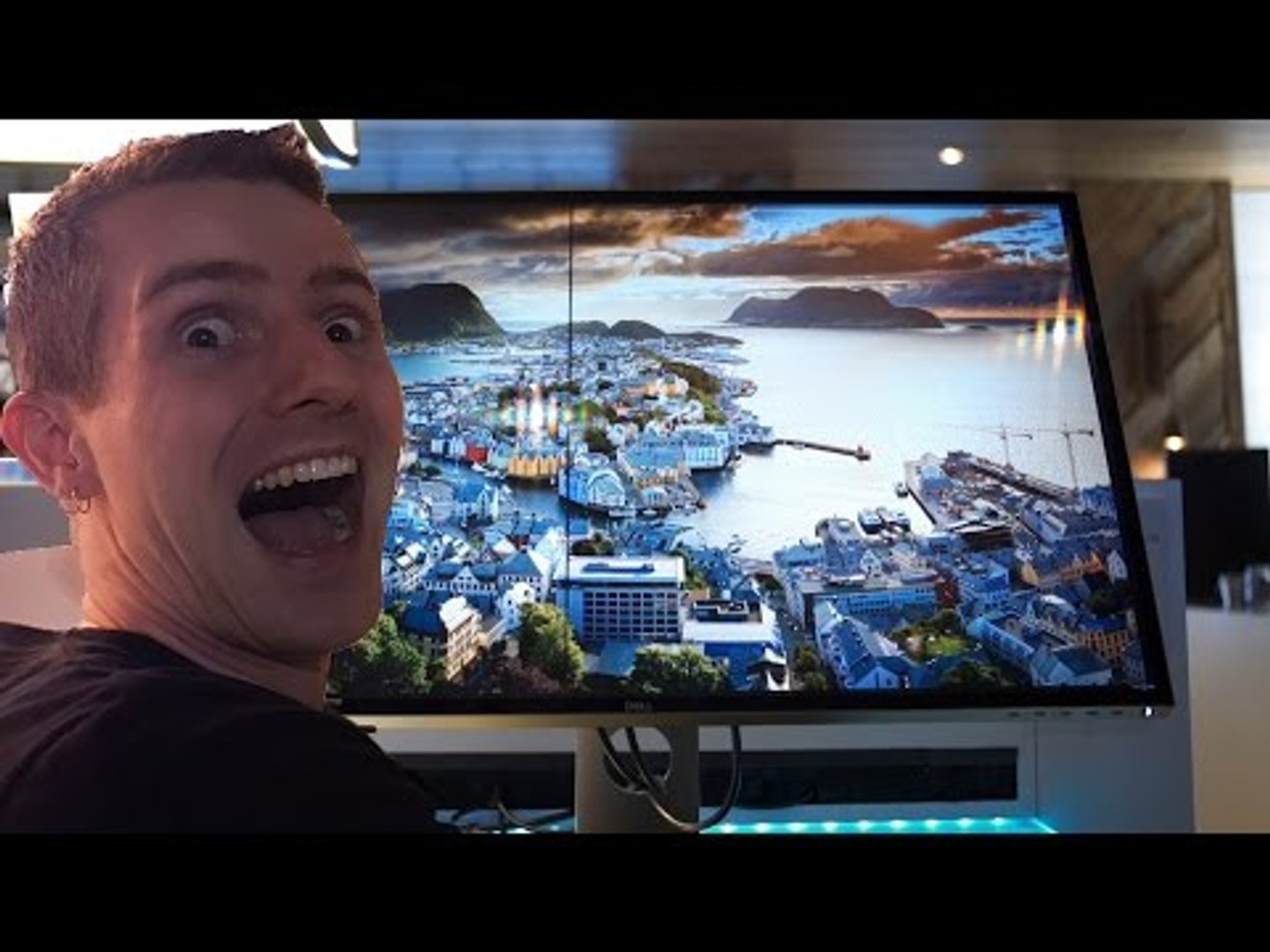 ⁣THIS 8K MONITOR IS AMAZING