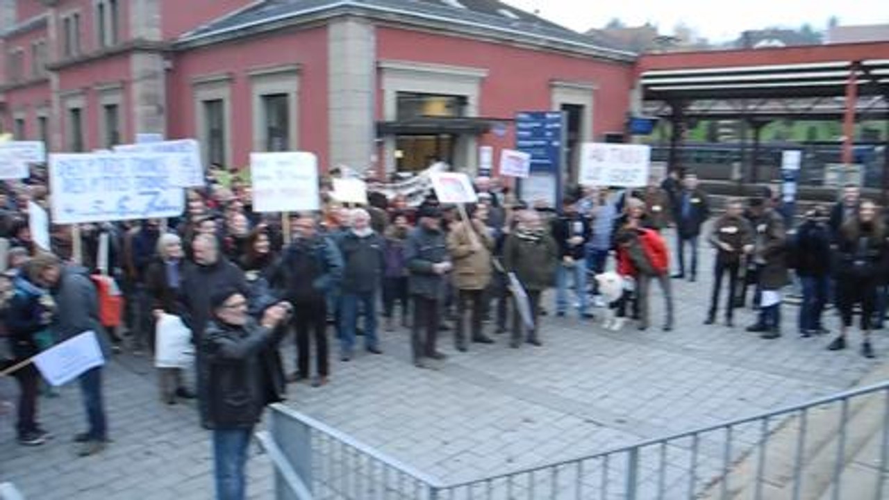Manifestation des opposants au golf public a...