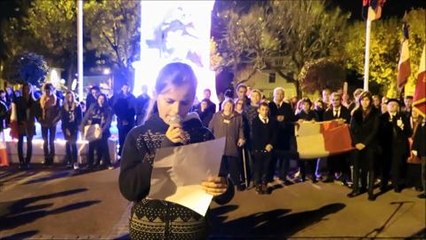 800 personnes rendent hommage aux victimes des...