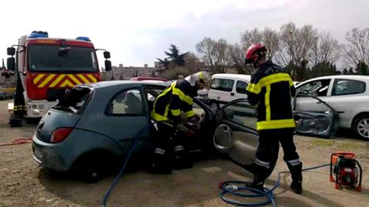 Un nouveau vehicule de secours routiers pour les...