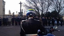 Les gendarmes rendent hommage a leurs camarades morts en...