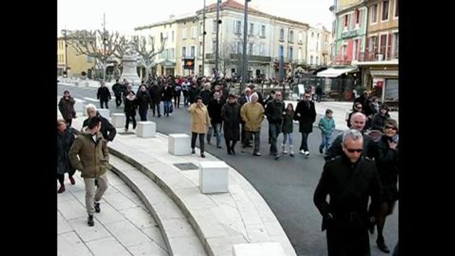 Un rassemblement en hommage aux victimes de l'attentat de Charlie Hebdo...
