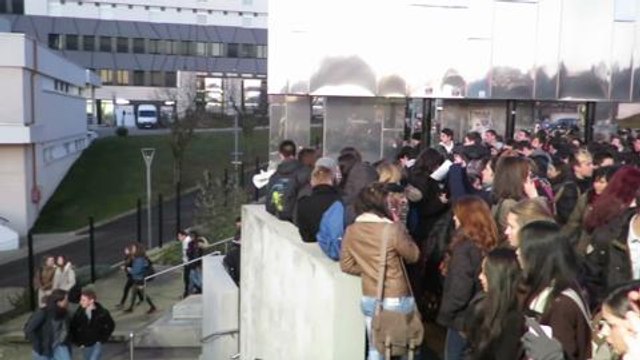 Les lyceens mobilises a...