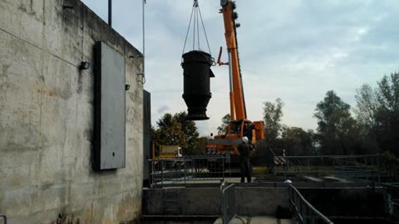 Cinq villages doivent payer pour proteger Lyon des...