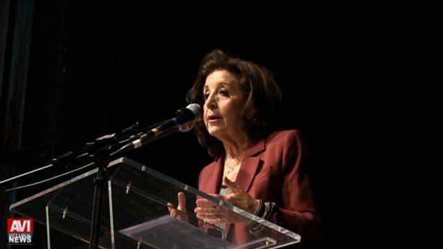 Avignon / Marie-Josee Roig chahutee au meeting de...