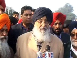 ਮੁਖ ਮੰਤਰੀ ਬਾਦਲ ਦਾ ਲੰਬੀ ਤੋਂ ਚੋਣ ਪ੍ਰਚਾਰ ਸ਼ੁਰੂ,ਹੁਣ ਫਾਸਣਗੇ ਕੁੰਡੀਆਂ ਦੇ ਸਿੰਘ