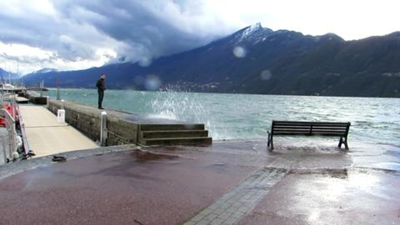Une alerte meteo sur le lac du Bourget jusqu'a 22... Vidéo Dailymotion