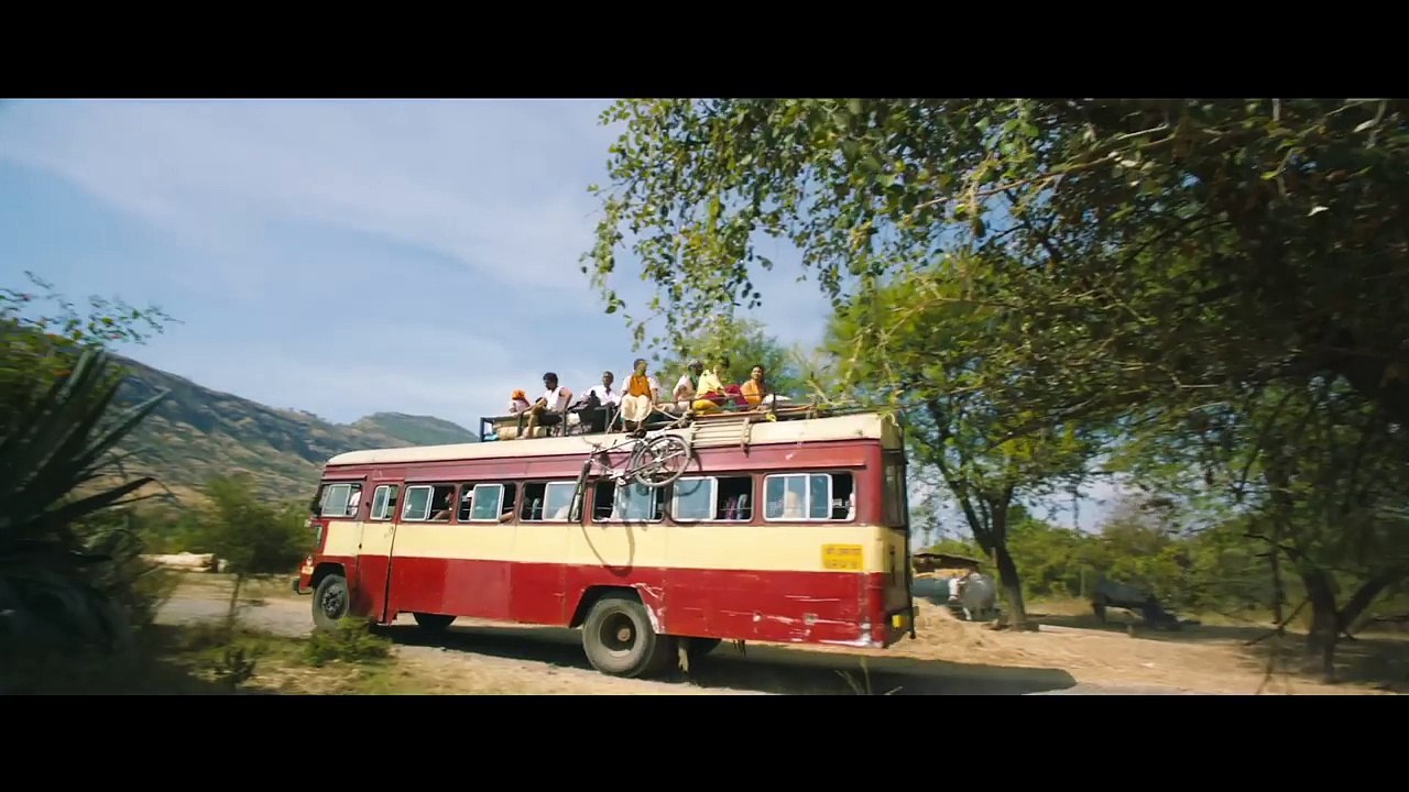 Manjhi - The Mountain Man _ Nawazuddin Siddiqui and Radhika Apte _ Official Trailer_ 60 Sec-GaW_-PHkmGs