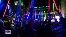 'Star Wars' Fans Pay Tribute To Carrie Fisher With Lightsaber Vigil-MfmdZqyJNek