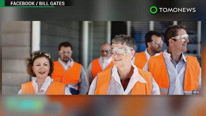 Bill Gates tenta fazer os sanitários cheirarem melhor.