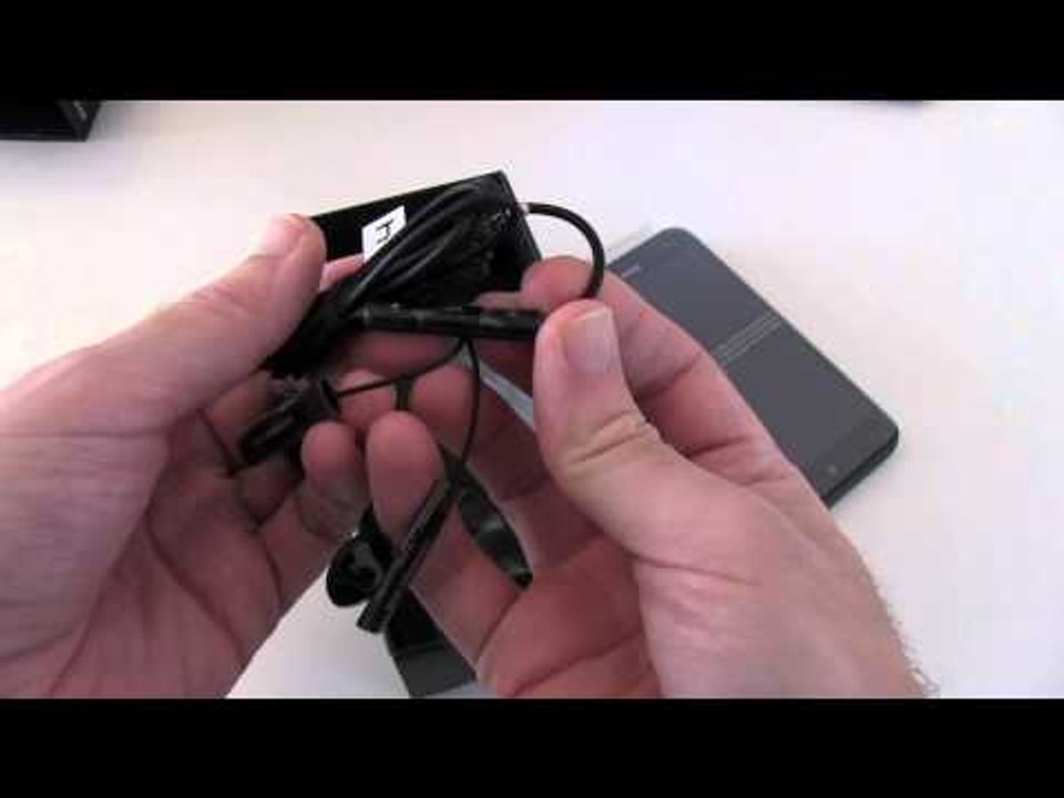 HTC Titan Unboxing - Mango Unleashed!