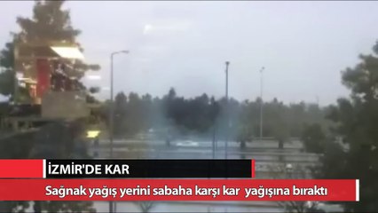 İzmir'de etkili kar yağışı