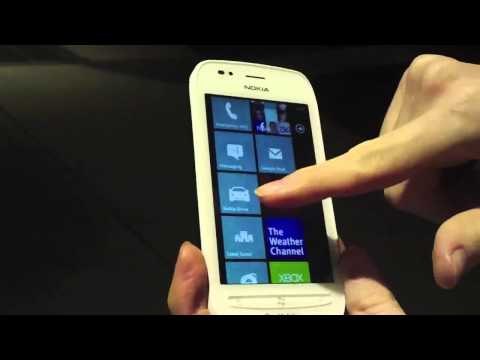 Nokia Lumia 710 Hands On (T-Mobile)