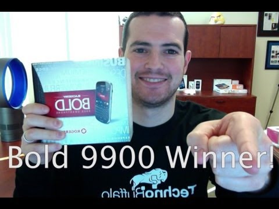 Blackberry Bold 9900 Winner is....