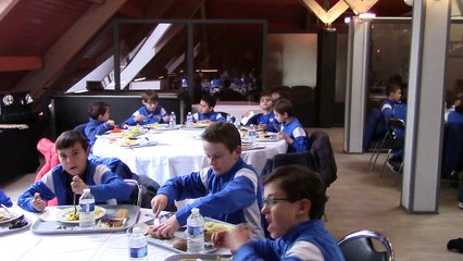 PENDANT LE REPAS....