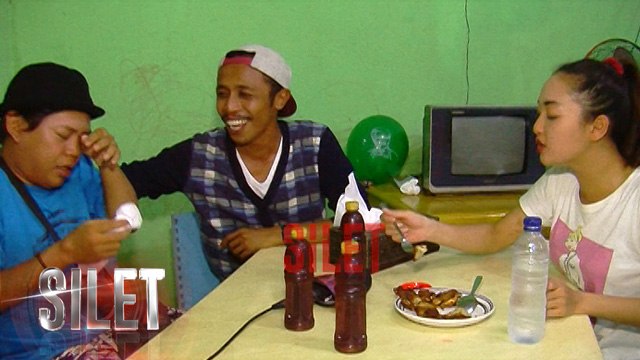 Keseruan Furry Setya Makan Daging Buaya - Silet 10 Januari 2017