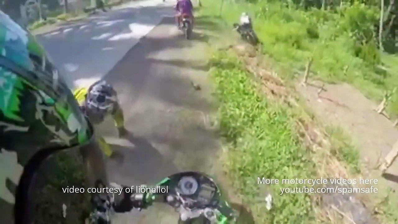 Balap liar ngeri,,,,,, kecelakaan beruntun !!!! jangan di lihat-1YaZlTDjAo8