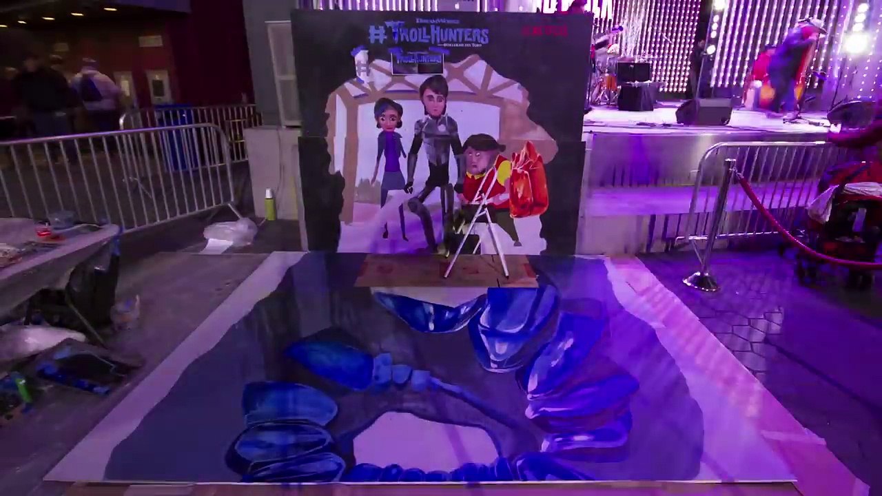 Trollhunters Timelapse at Universal City Walk _ TROLLHUNTERS-bdH2Tth4vgg