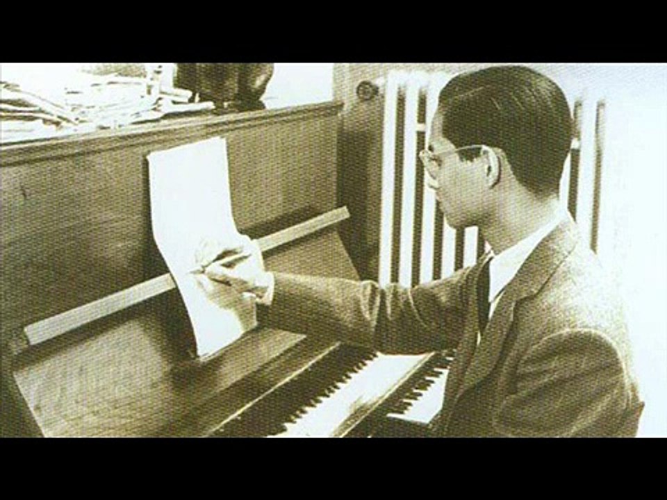 LULLABY ขับร้องโดย จินตนา สุขสถิตย์ - YouTube