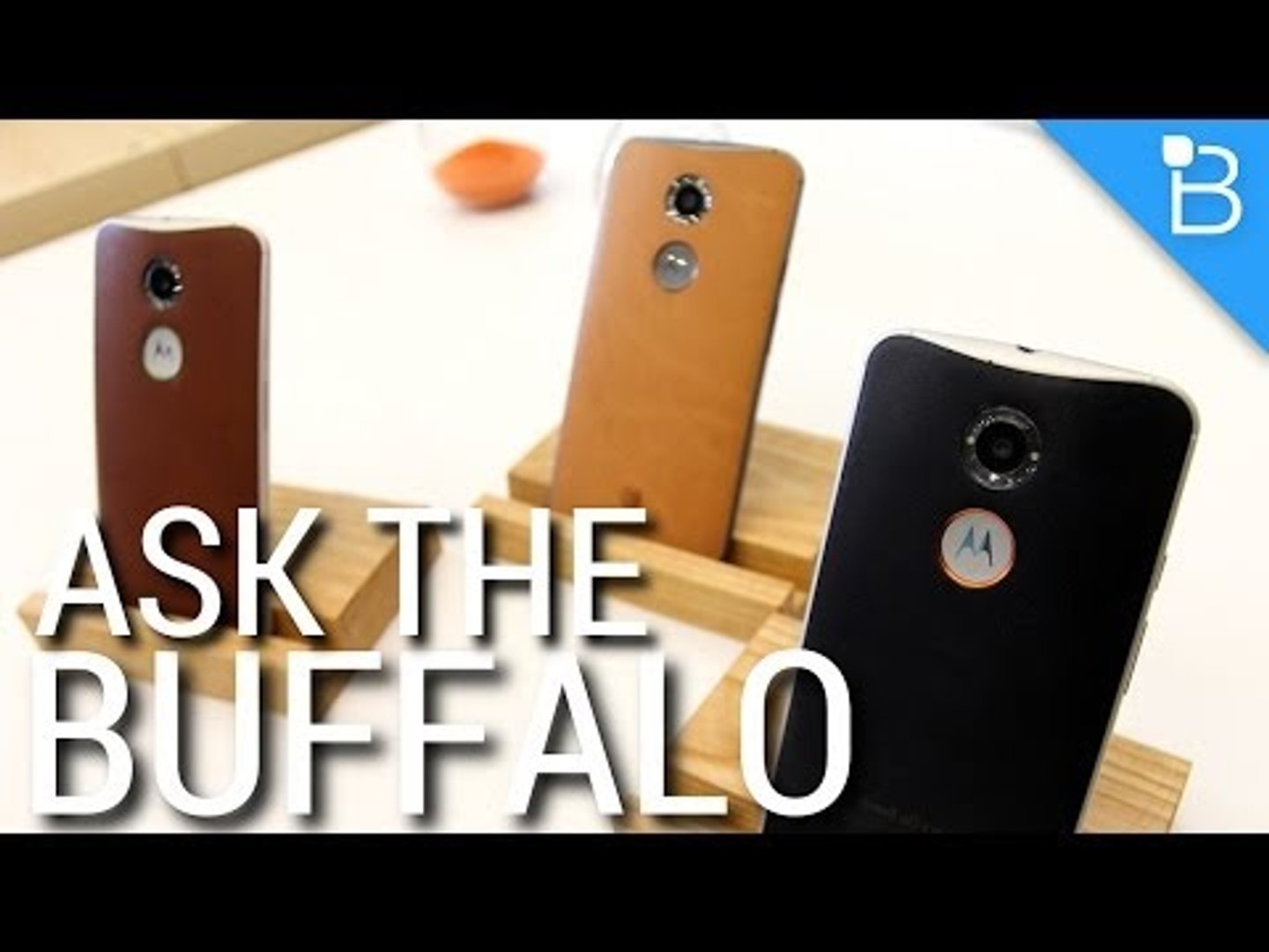 New Moto X and Curved Smartphone Displays