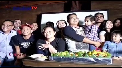 Nobar Eyang Mami Van Mounelen bersama Para Pemain dan Kru