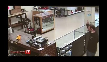 Silah dükkanını soymak istedi: Canından oldu