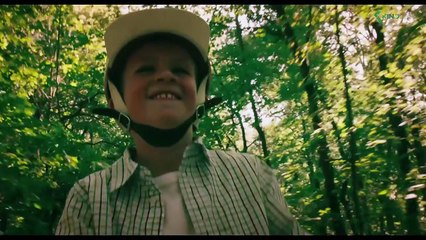 DAS PFERD AUF DEM BALKON Trailer German Deutsch-XcFeUY9nTNc