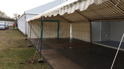 Montage du village du cross Ouest-France