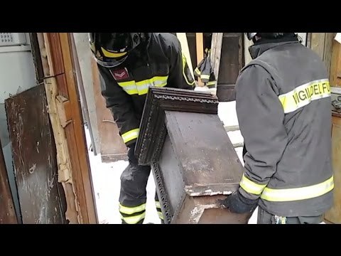 Arquata del Tronto - Terremoto, recupero opere in chiesa Annunziata (10.01.17)