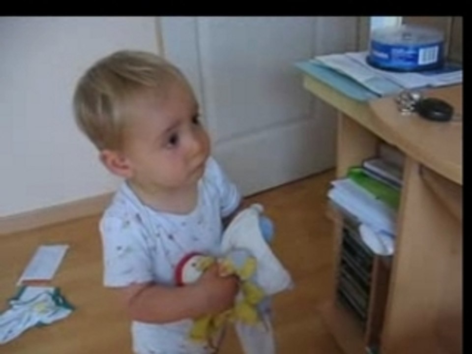 Lulu chante et danse