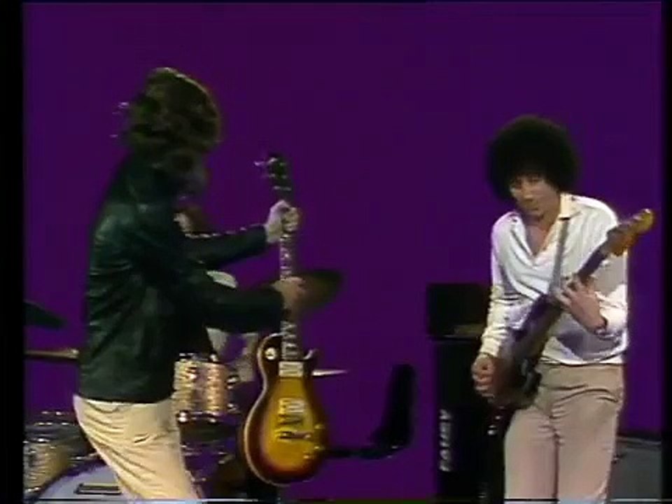 SERU GIRAN - VOY A MIL "VIDEOCLIPS79"