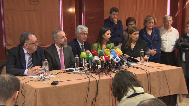 Cospedal se compromete a abrir investigación sobre Yak-42