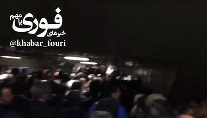 Скачать видео: ‫قسمتي از مراسم تدفين مرحوم آيت الله هاشمي رفسنجاني‬