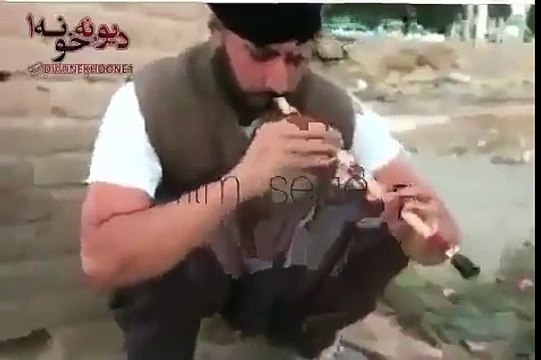 ‫كليپ آهنگ اين گروه هم با حاله هم خنده دار ، حتما ببينيد‬