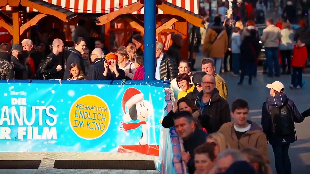 Die Peanuts - Der Film _ Rodelbahn am Potsdamer Platz in Berlin _ Deutsch HD-NmJOqM_iivE
