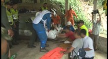 Aumentan a 11 los muertos al voltearse puente colgante en ciudad colombiana