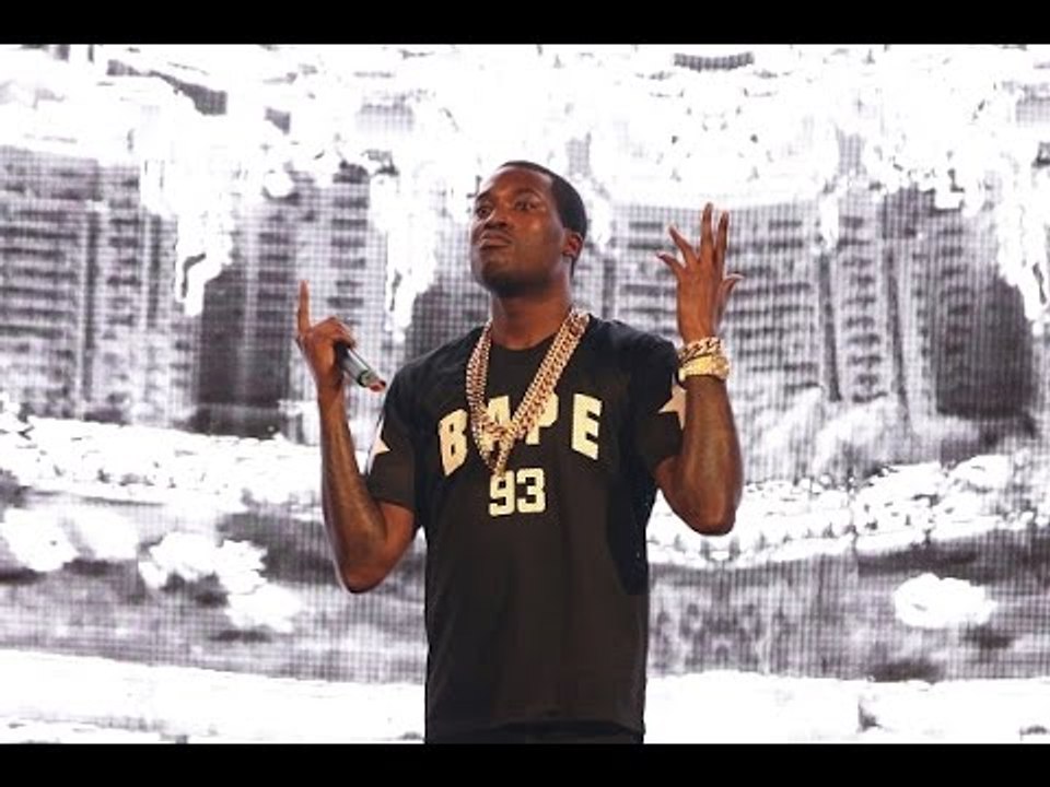 Meek Mill Addresses Taking An "L" In Drake Beef