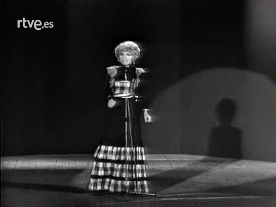 Encarnita Polo - Dale que te dale