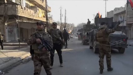 المعارك تحتدم بالموصل وتتوقف في الأنبار